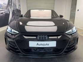 Audi e-tron 2023