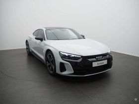 Audi e-tron 2022