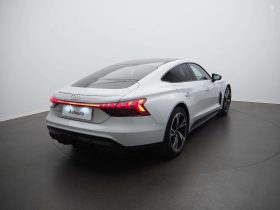 Audi e-tron 2022