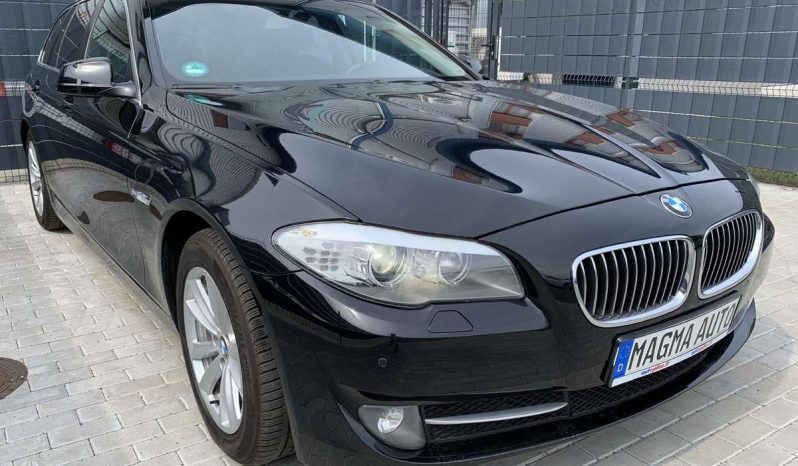 BMW 520 2012 full