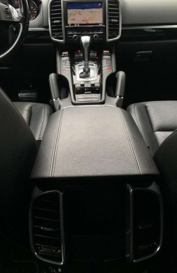 Porsche Cayenne 2012 full