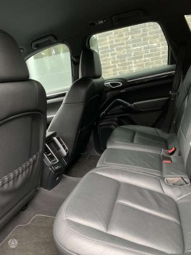 Porsche Cayenne 2012