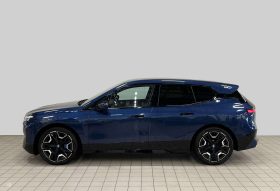 BMW X7, 3.0 l., visureigis / krosoveris