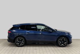 BMW X7, 3.0 l., visureigis / krosoveris