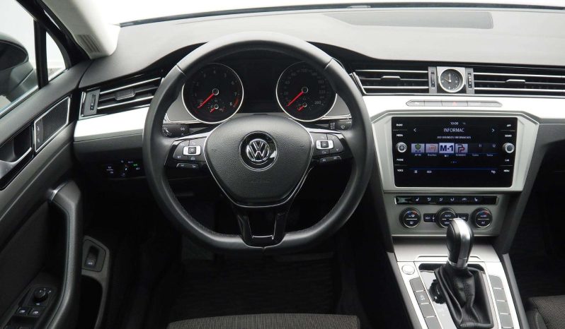 Naudoti 2018 Volkswagen Passat full
