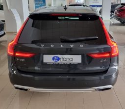 Volvo V90 Cross Country 2018 full