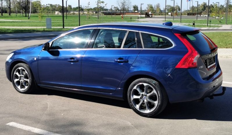 Volvo V60 2012 full