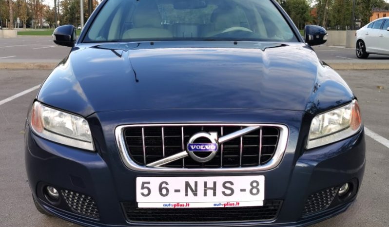 Volvo XC70 2010 full