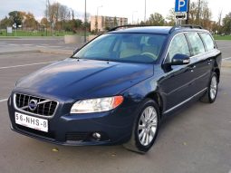 Volvo XC70 2010 full