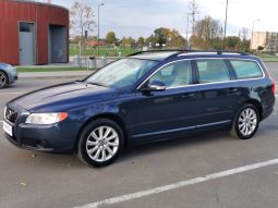 Volvo XC70 2010 full