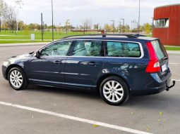 Volvo XC70 2010 full