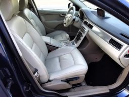 Volvo XC70 2010 full