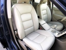 Volvo XC70 2010 full