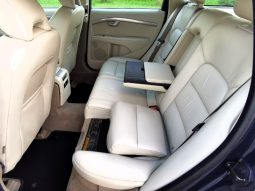 Volvo XC70 2010 full