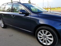 Volvo XC70 2010 full