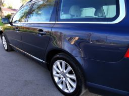 Volvo XC70 2010 full