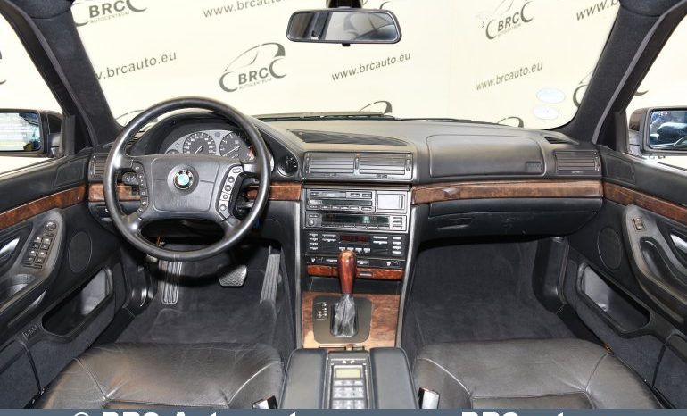 BMW 750 V12 iL Automatas 1998 full