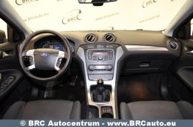 Ford Mondeo 2.0i 2011