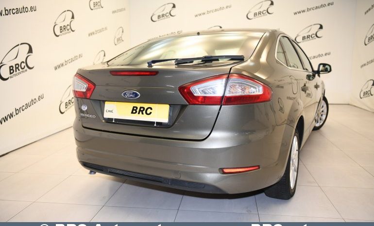 Ford Mondeo 2.0i 2011 full