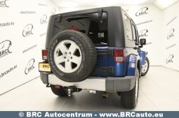 Jeep Wrangler 3.8 Unlimited Sahara Automatas 2010 full