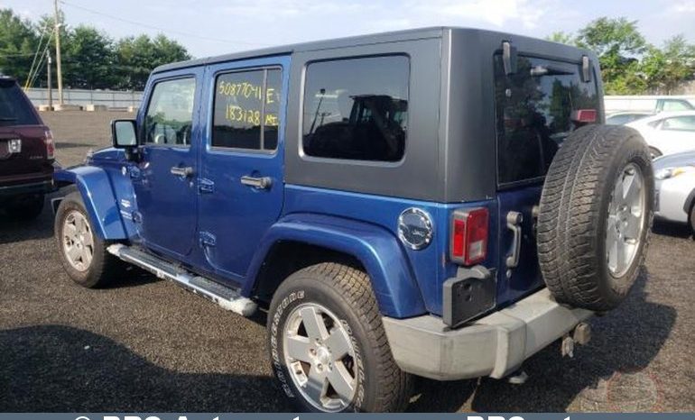 Jeep Wrangler 3.8 Unlimited Sahara Automatas 2010 full