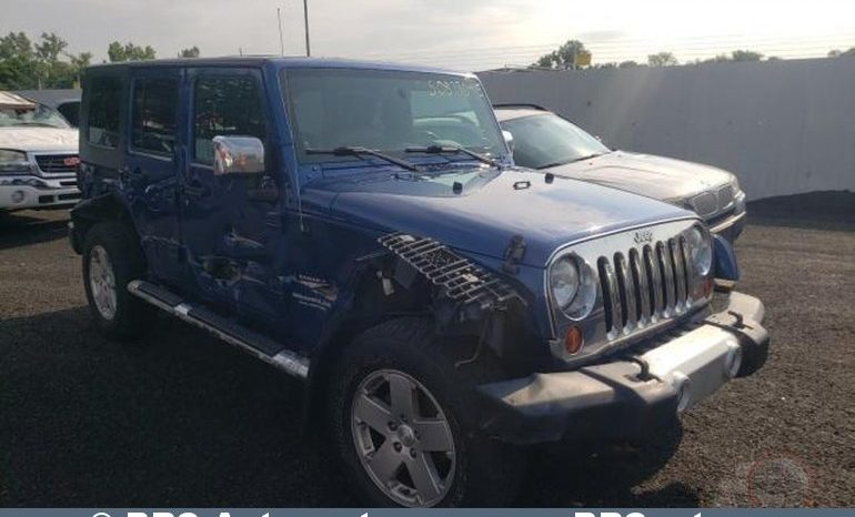 Jeep Wrangler 3.8 Unlimited Sahara Automatas 2010 full