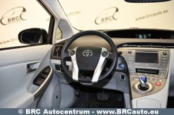 Toyota Prius 1.8 Hybrid Automatas 2013 full