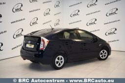 Toyota Prius 1.8 Hybrid Automatas 2013 full