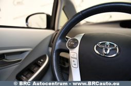 Toyota Prius 1.8 Hybrid Automatas 2013 full