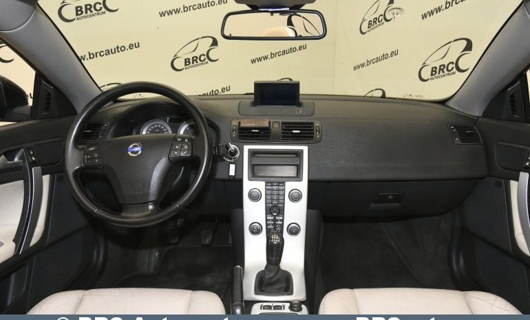 Volvo C70 D3 Summum 2010 full