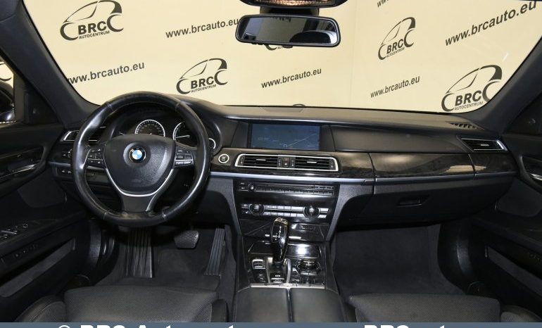 BMW 750 xDrive Automatas 2011 full