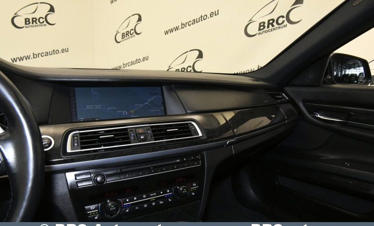 BMW 750 xDrive Automatas 2011 full