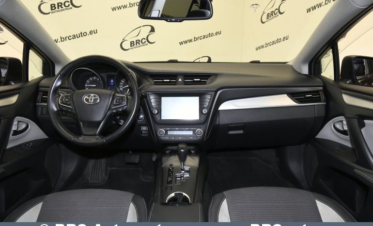 Toyota Avensis 2.0 VVT-i Automatas 2015 full