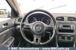 Volkswagen Golf 1.6 TDI Variant 2011 full