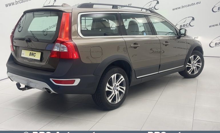 Volvo XC 70 DRIVe AWD 2013 full