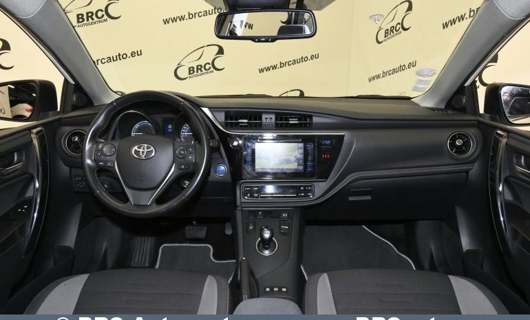 Toyota Auris 1.8 Hybrid Automatas 2019 full