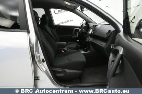 Toyota RAV 4 2.0i 4WD 2012
