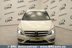 Mercedes-Benz B 180  2012 full