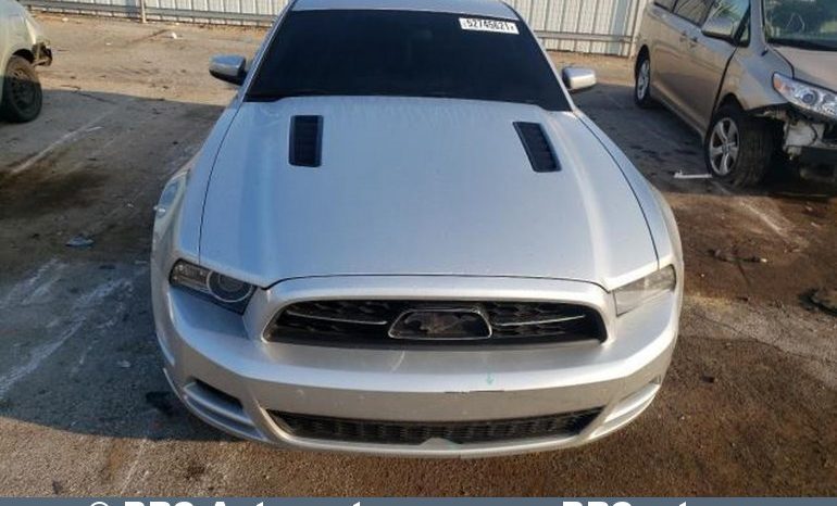 Ford Mustang 3.7 V6 Automatas 2013 full