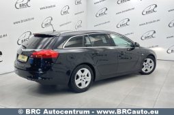 Opel Insignia 2.0 CDTi Sports Tourer 2010 full