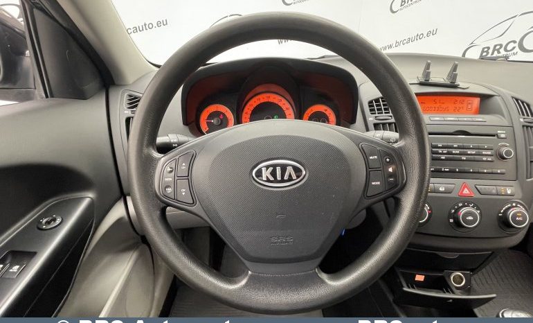 Kia Ceed 1.6 CRDi 2008 full