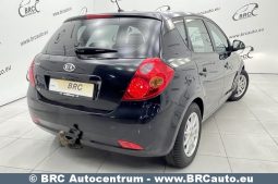 Kia Ceed 1.6 CRDi 2008 full