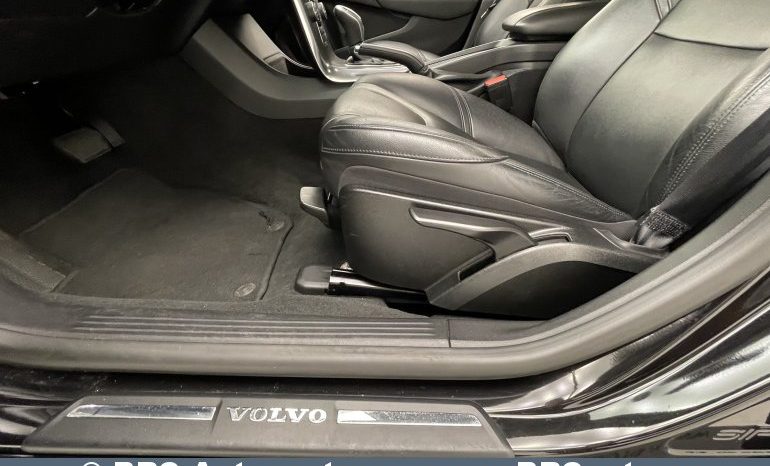 Volvo V40 D2 Automatas 2016 full