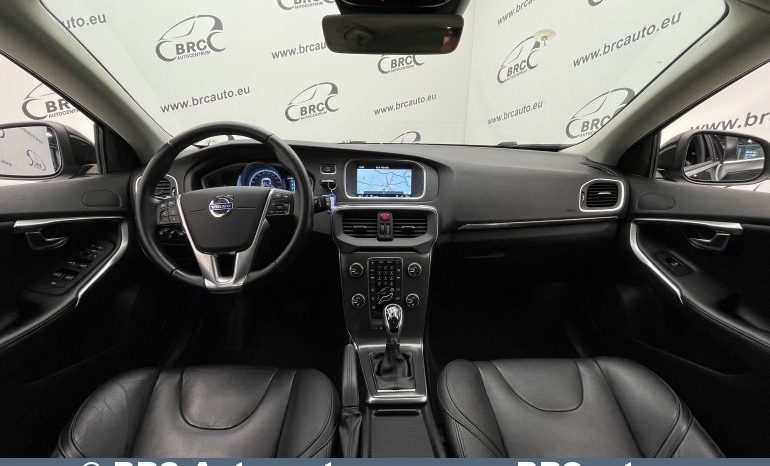 Volvo V40 D2 Automatas 2016 full