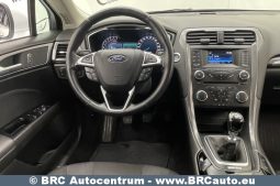 Ford Mondeo 1.5i EcoBoost Titanium 2015 full