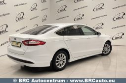 Ford Mondeo 1.5i EcoBoost Titanium 2015 full