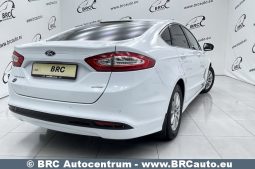 Ford Mondeo 1.5i EcoBoost Titanium 2015 full