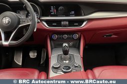 Alfa Romeo Stelvio 2.0i Q4 Turbo Automatas 2019 full