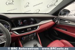 Alfa Romeo Stelvio 2.0i Q4 Turbo Automatas 2019 full