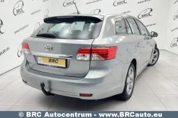 Toyota Avensis 2.0 D-4D Linea Sol Wagon 2012 full